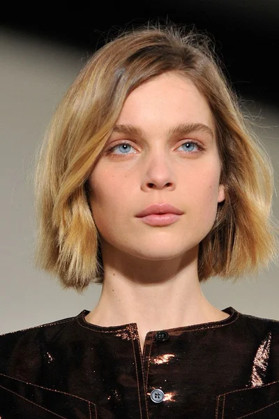 Look 37